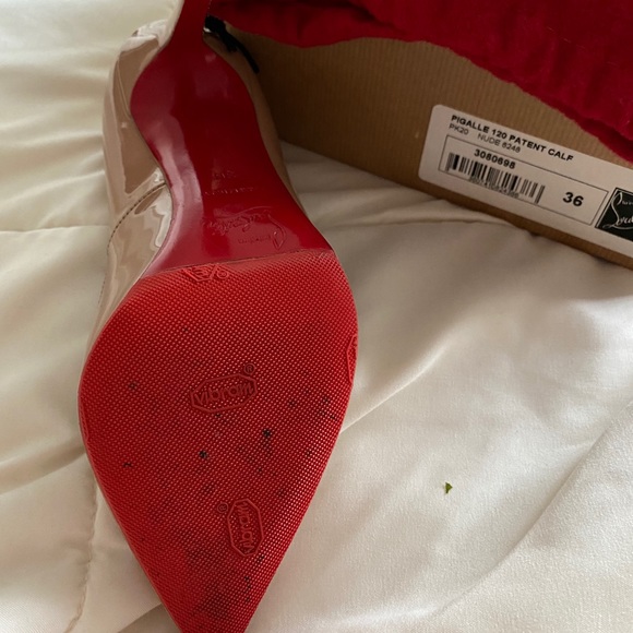 Christian Louboutin - Pigalle 120 Nude Patent 36 - Picture 5 of 6